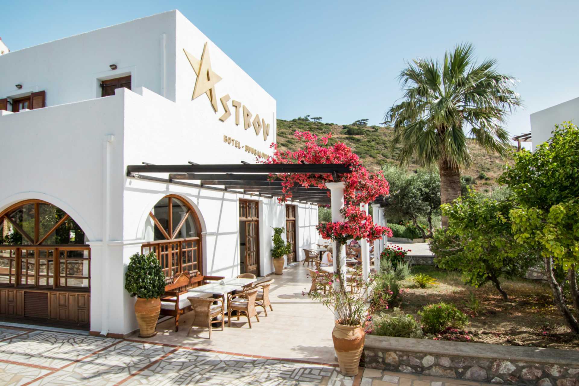 Astron Hotel - Bungalows